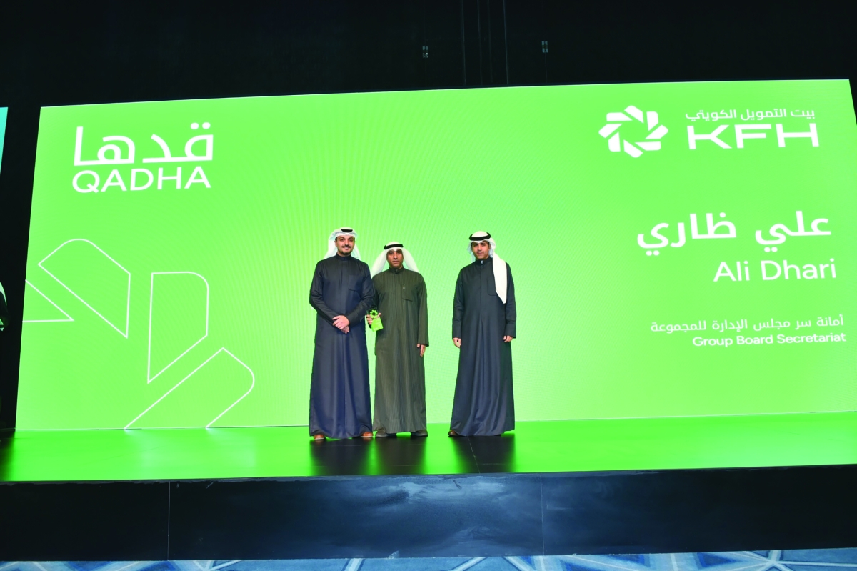تكريم علي ضاري 