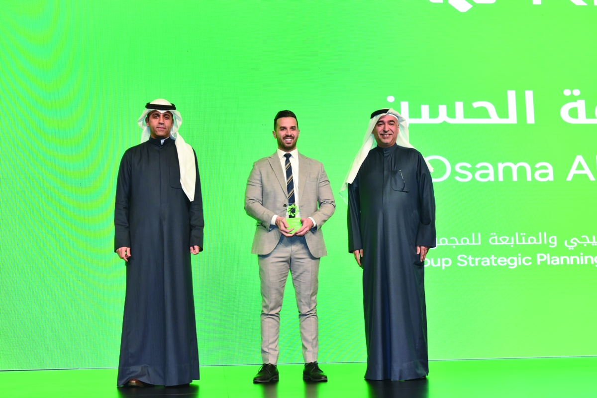 تكريم أسامة الحسن 