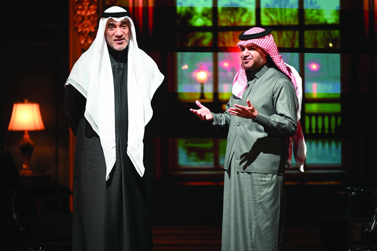 


علي العلياني مع الشيخ فهد اليوسف في «مسرح الحياة» 