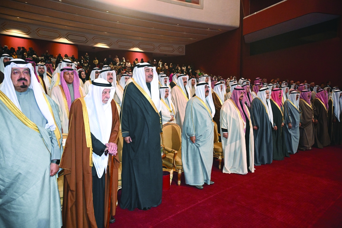 


صاحب السمو والحضور خلال الأوبريت 