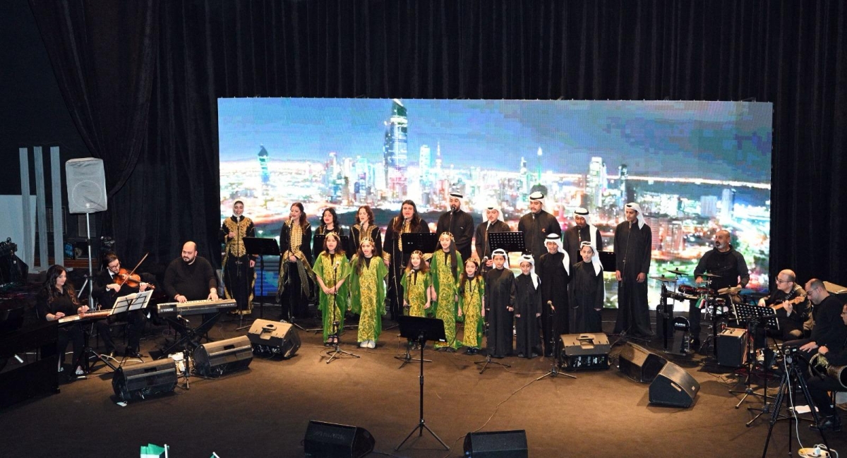 فرقة كورال لابا للكبار والصغار مع الفرقة الموسيقية