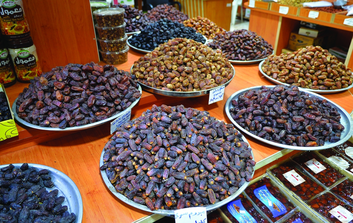 التمور... فاكهة رمضان