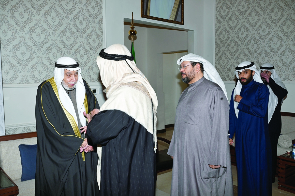 المذكور مستقبلاً المهنئين 