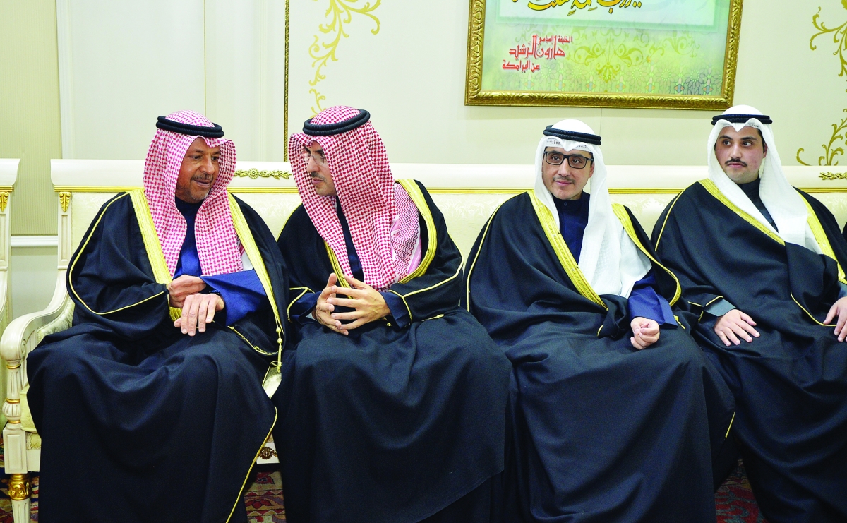 عذبي الناصر في حديث مع صباح الناصر بحضور أحمد الناصر 