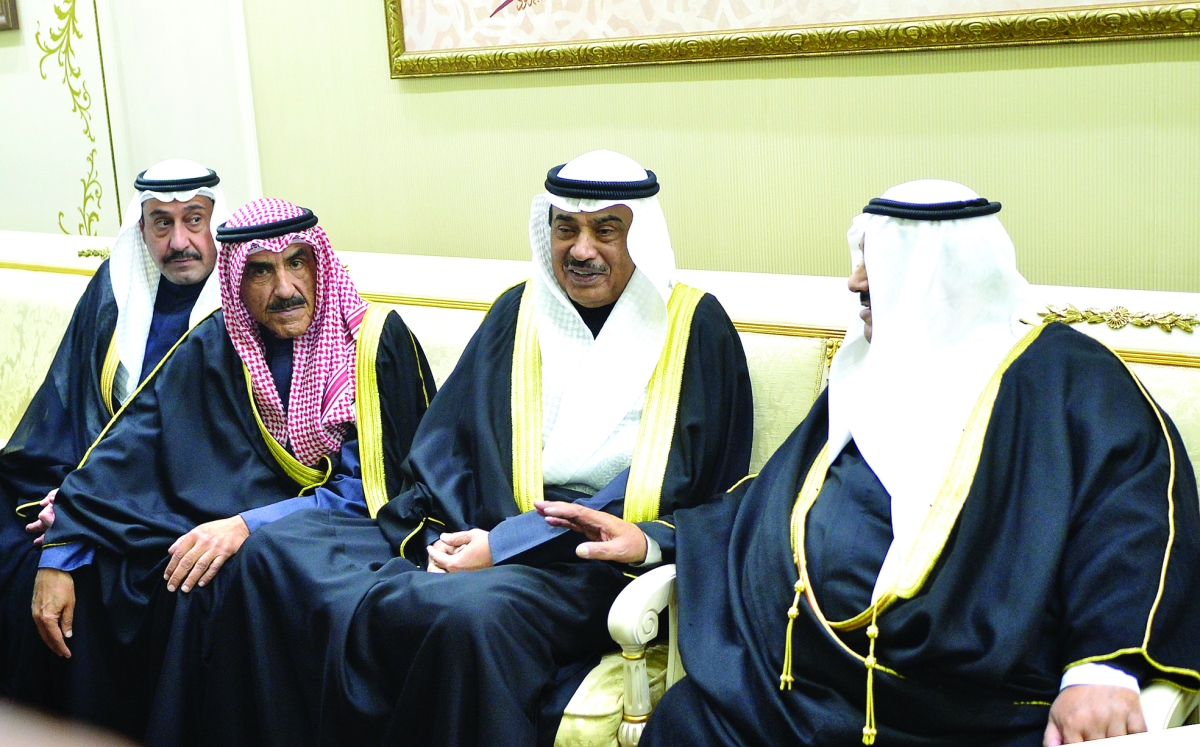 


سمو ولي العهد في حديث مع المحمد بحضور مبارك الفيصل وفيصل الحمود 