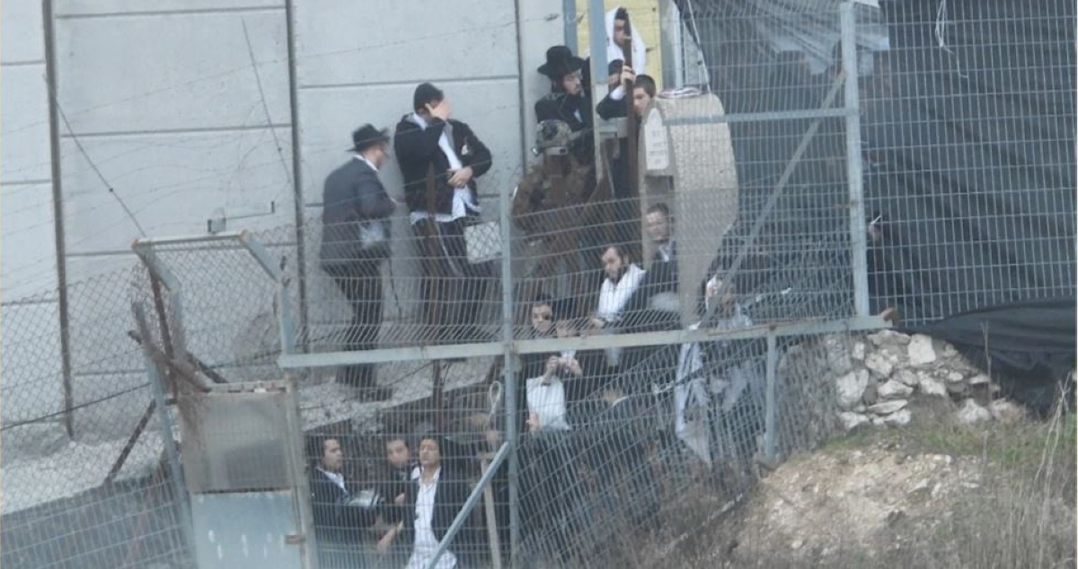 مستوطنون يقتحمون «قبر العباد» في أطراف بلدة حولا جنوب لبنان تحت غطاء«زيارة دينية»