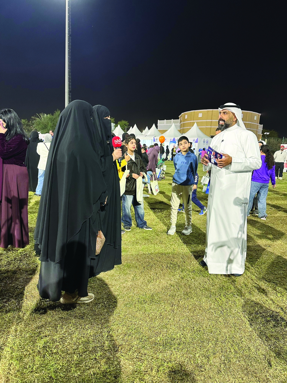 


مشاركة نسائية

 