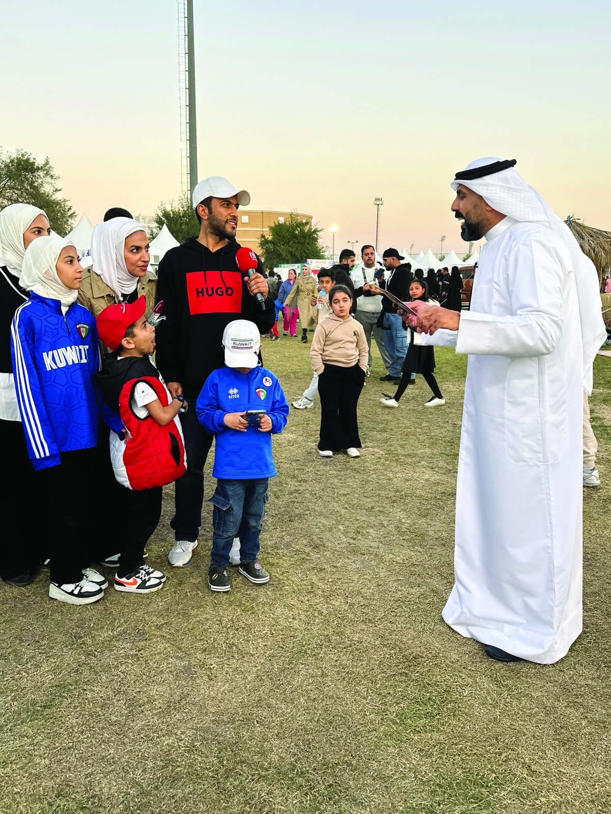 


النبهان يطرح سؤالاً على إحدى العائلات 