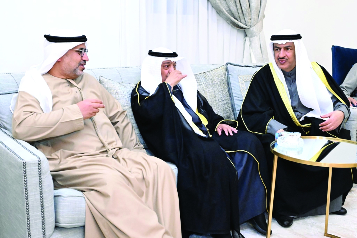 حديث بين محافظ الجهراء والنيادي