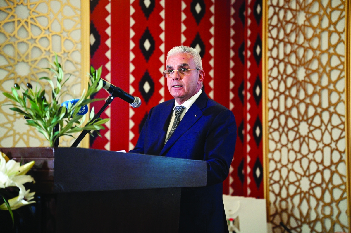 السفير طهبوب مُلقياً كلمته (تصوير نايف العقلة)