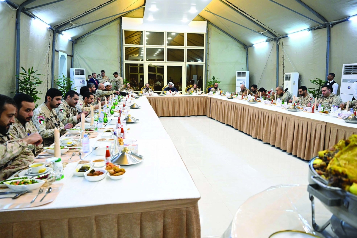 جانب من مأدبة الإفطار 