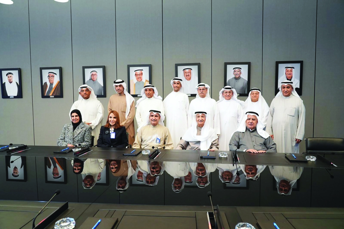 


لقطة تذكارية لأعضاء مجلس الإدارة 