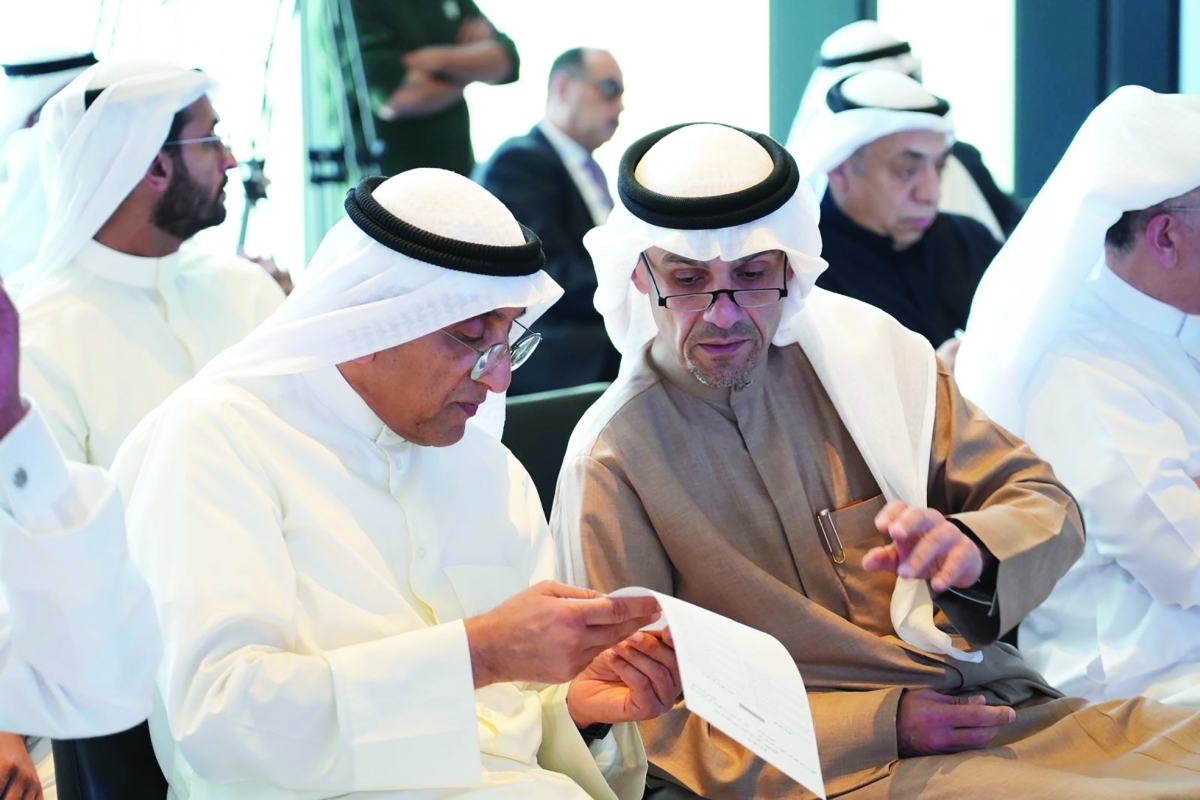 


أنس الصالح وعبدالوهاب البدر 