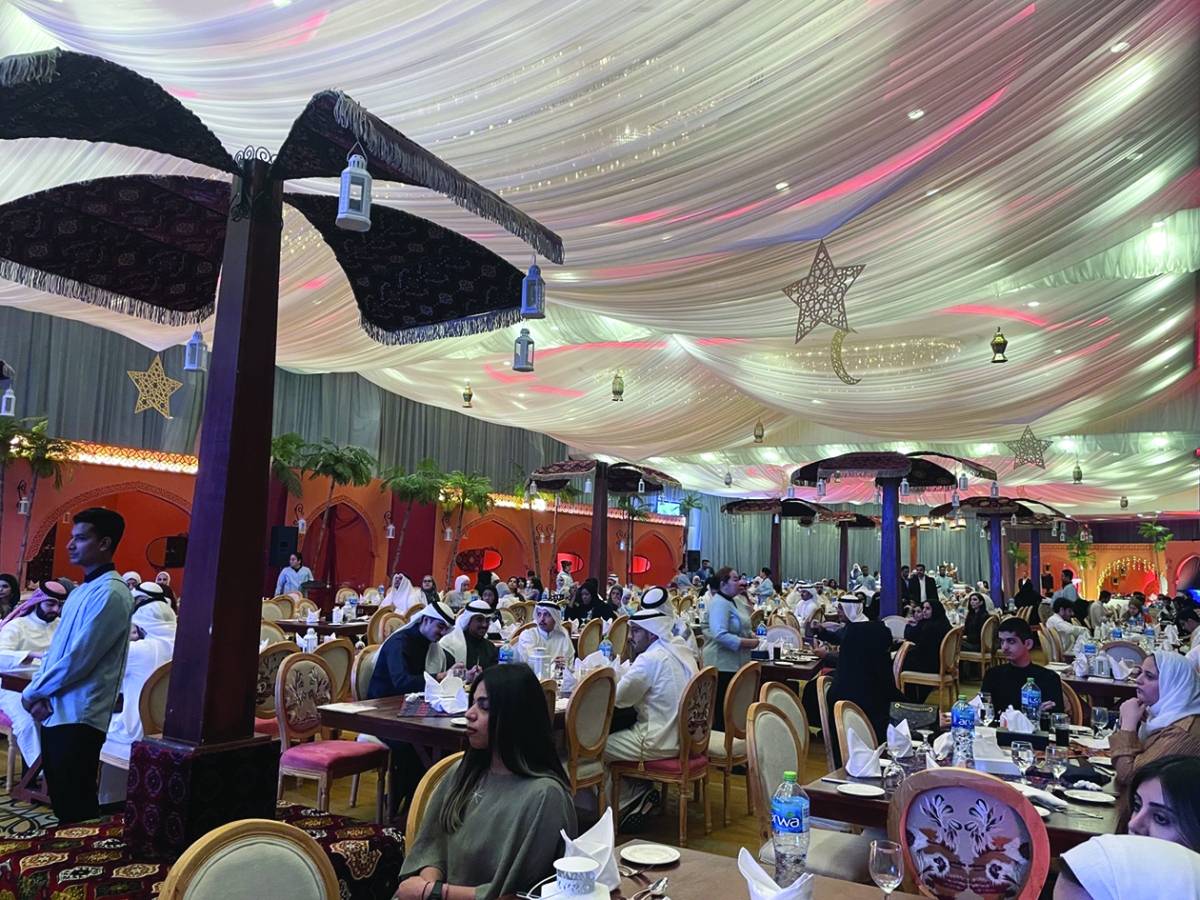 جانب من مأدبة الإفطار