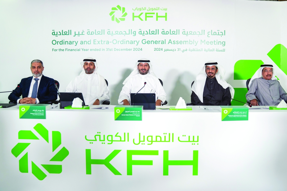 حمد المرزوق وخالد الشملان وشادي زهران والدكتور سيد محمد الطبطبائي وبدر الوزان