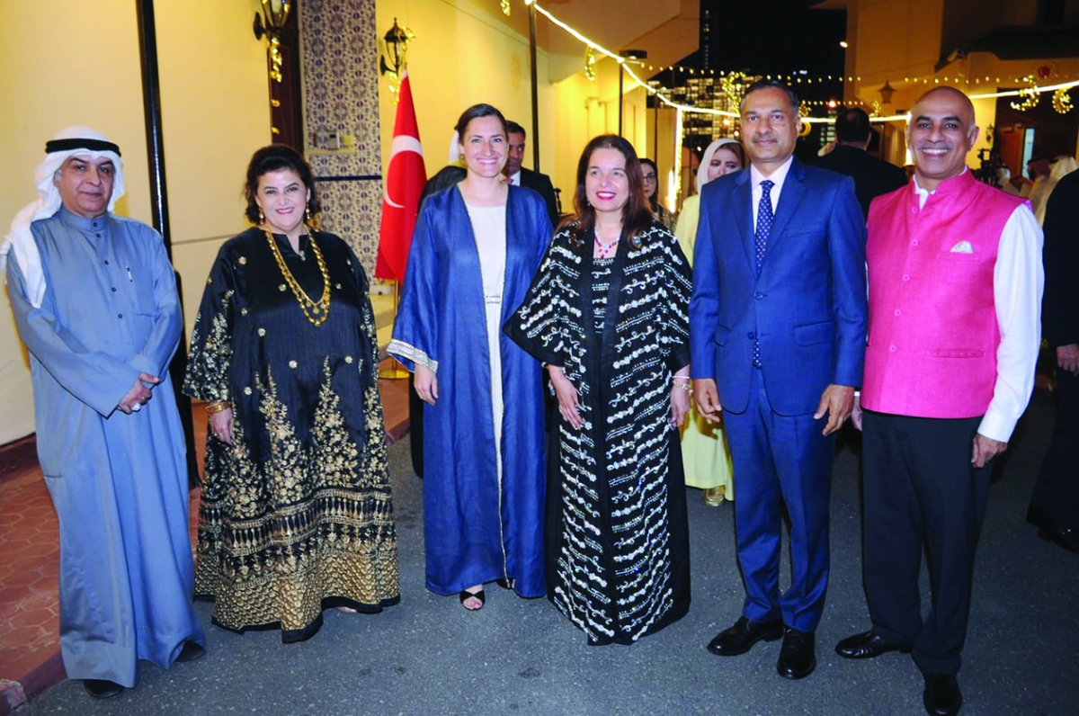 الشيخة هالة البدر المحمد الصباح تُقدّم التهاني