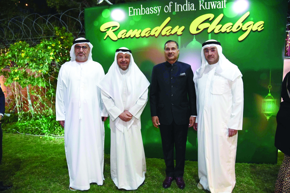 السفير الإماراتي خلال تهنئته السفير الهندي 