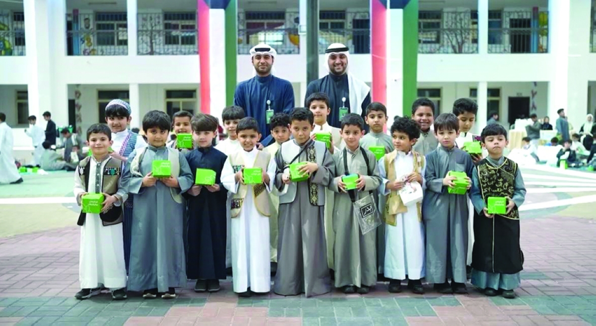 فعاليات القرقيعان في المدارس