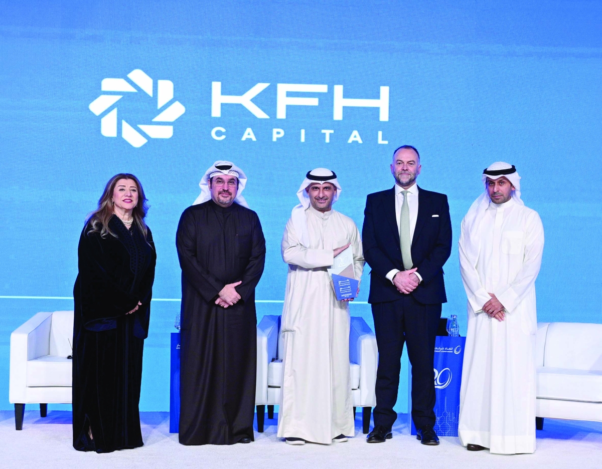 


تكريم رئيس مجلس إدارة «بيتك كابيتال» عبدالعزيز المرزوق 