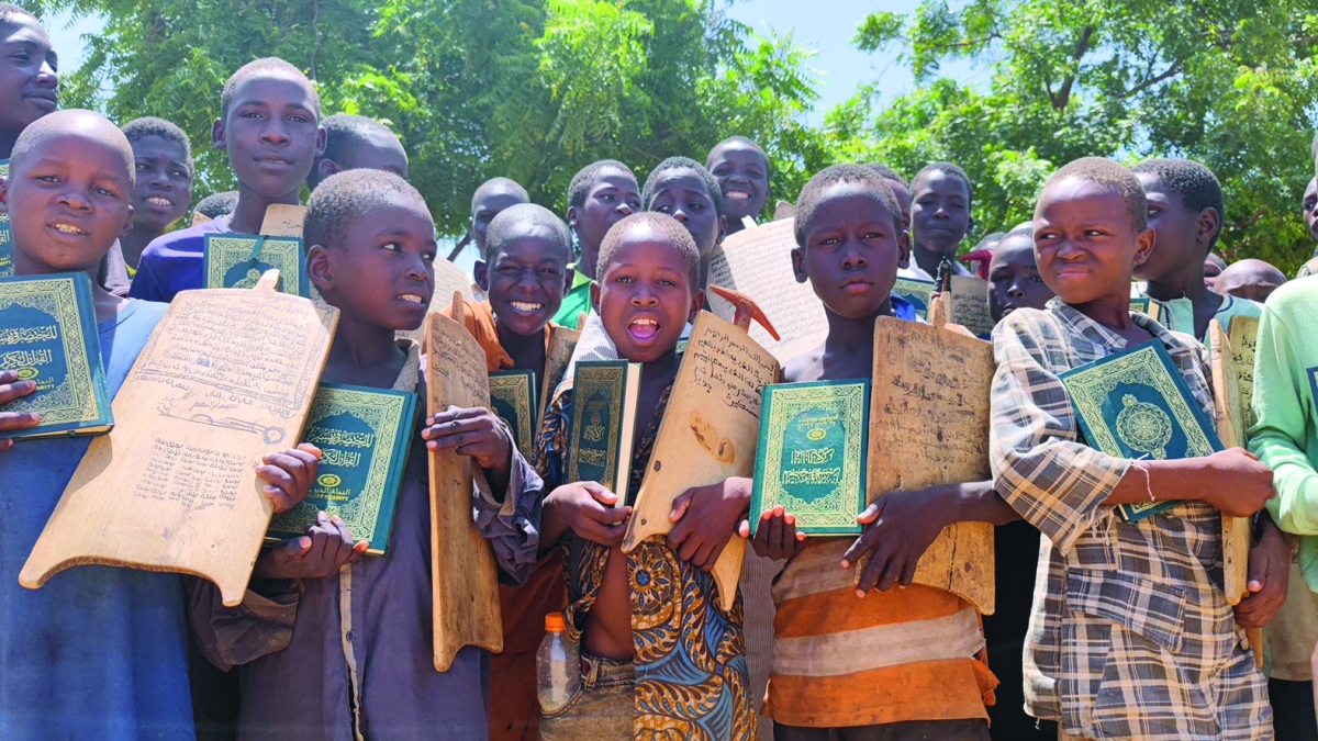 مجموعة من أيتام ترعاهم «النجاة» في أفريقيا