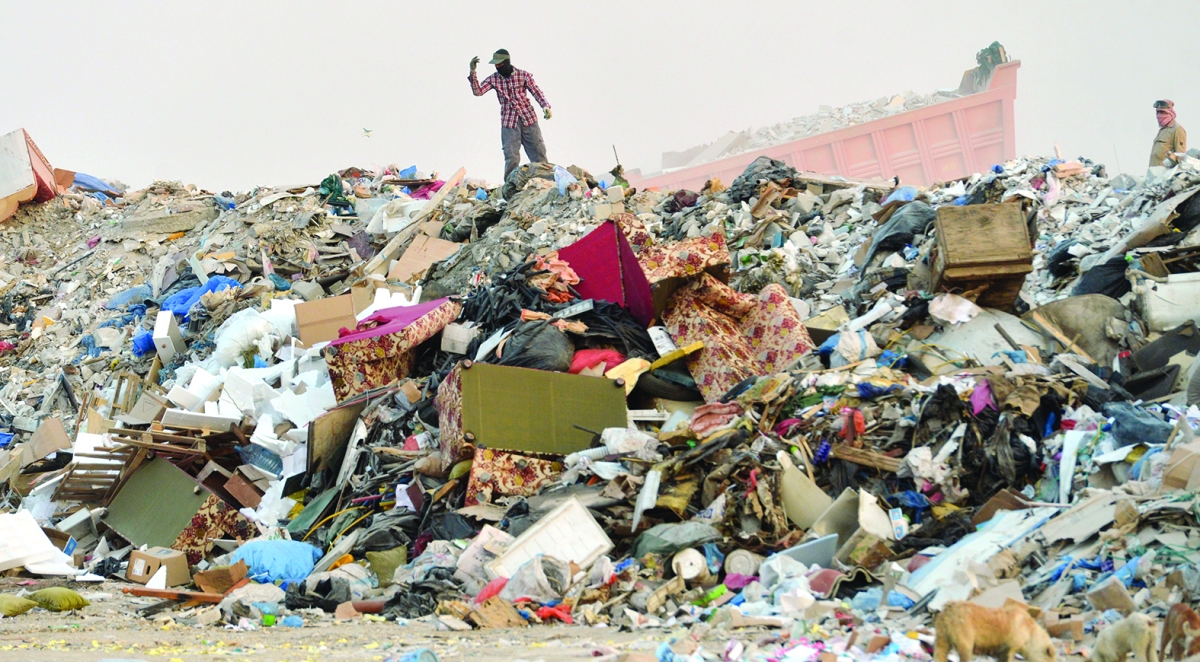 


النفايات قنبلة موقوتة تتطلب حلولاً جذرية 