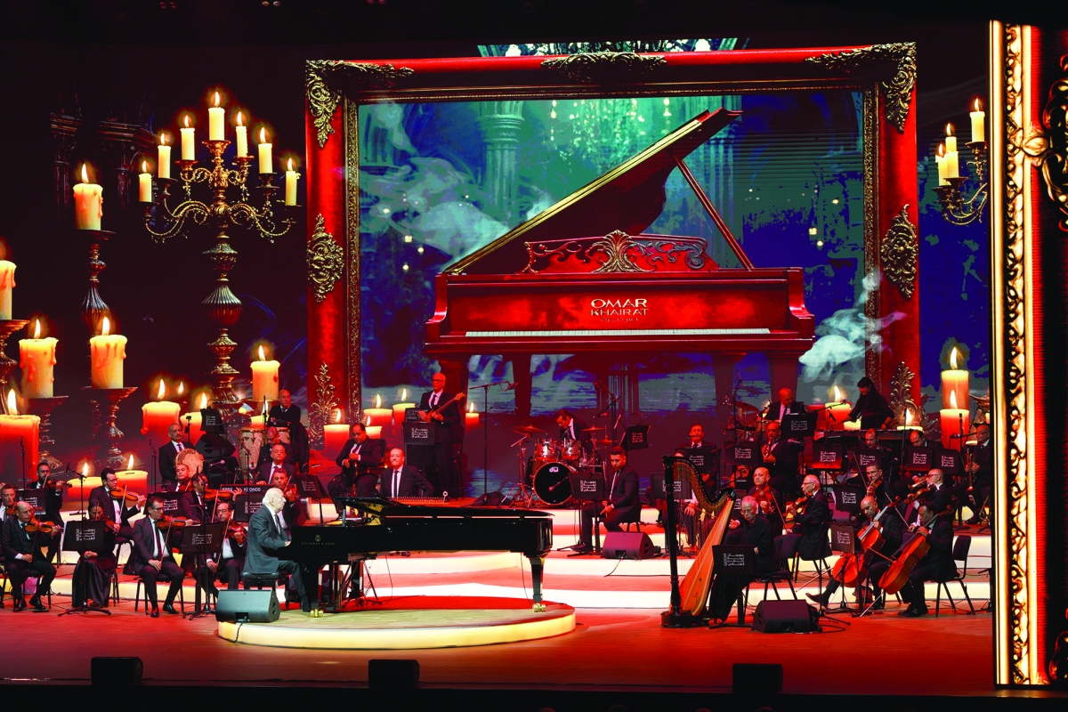 


من أجواء الحفل   	(تصوير نايف العقلة) 