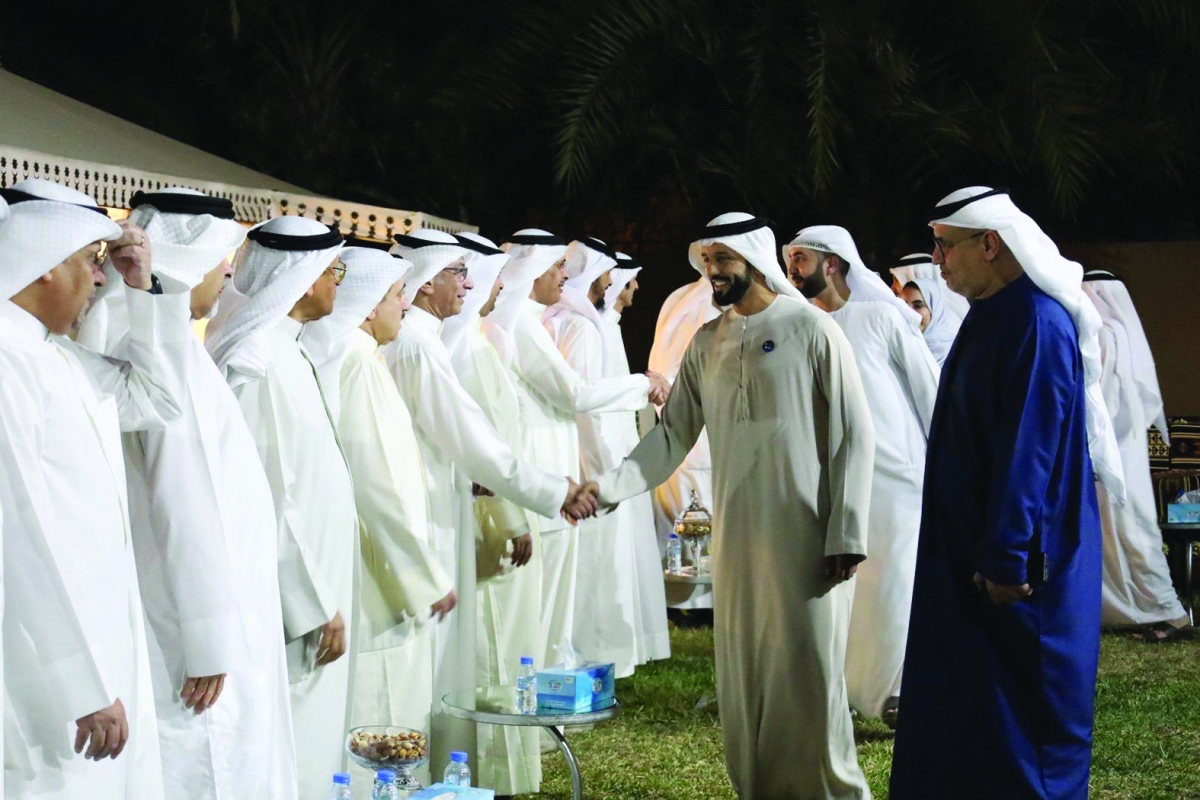 


وزراء وأكاديميون في استقبال رواد الفضاء 