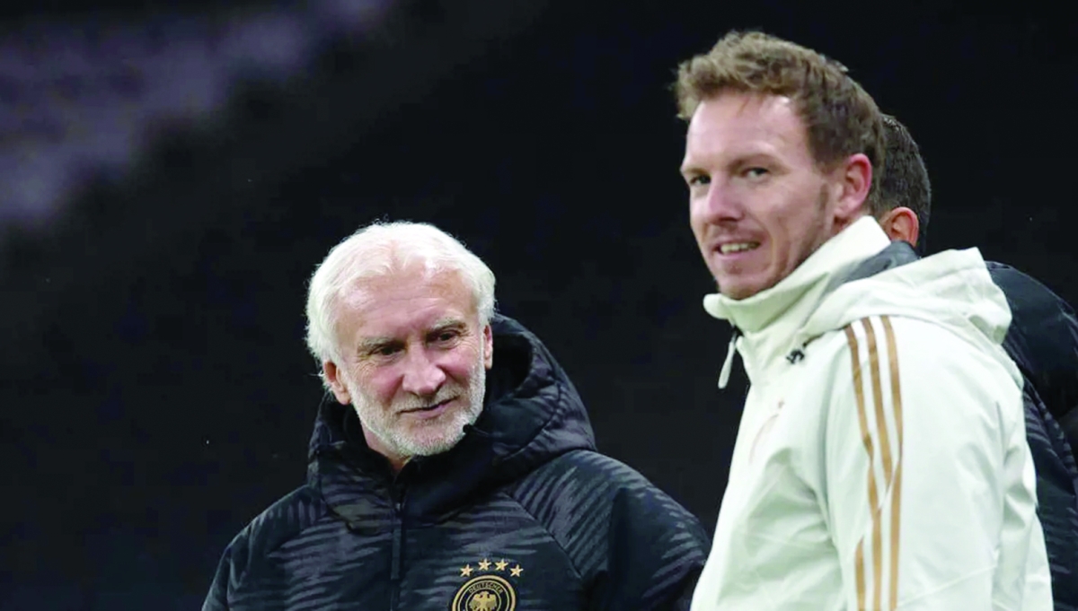 رودي فولر بجانب يوليان ناغلسمان