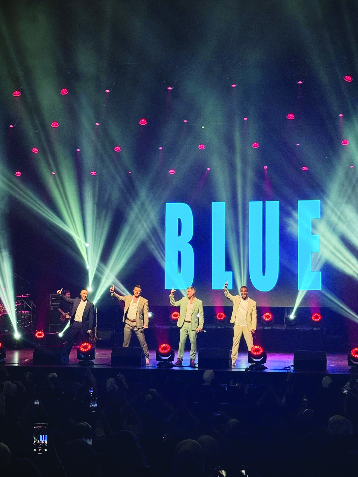 


فرقة «Blue» فوق خشبة «المسرح الوطني» 