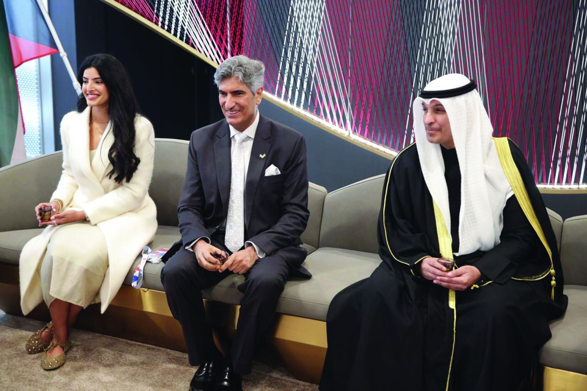 وزير الإعلام لدى مشاركته في افتتاح جناح الكويت في المعرض