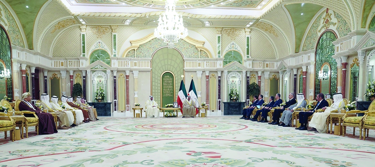 ولي العهد لدى استقباله اليحيا ووزراء الخارجية وممثليهم بدول مجلس التعاون وآسيا الوسطى