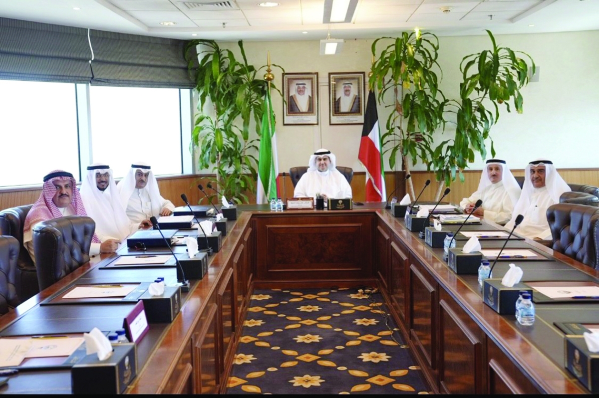 وزير العدل مترئساً اجتماع مجلس إدارة المعهد