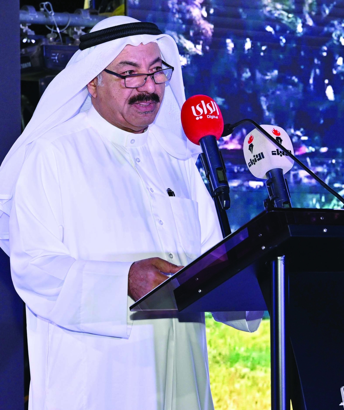 


نجم بودستور 