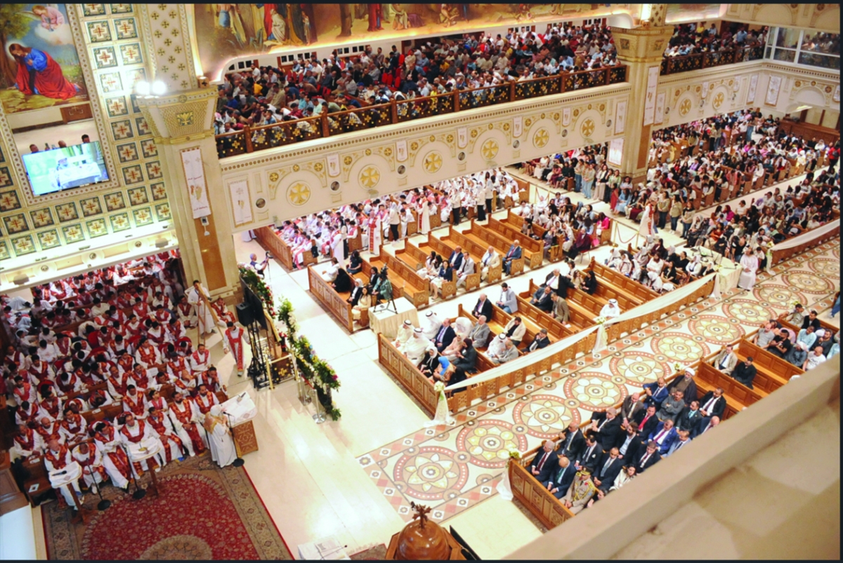 


جانب من حضور القداس في كاتدرائية مارمرقس 