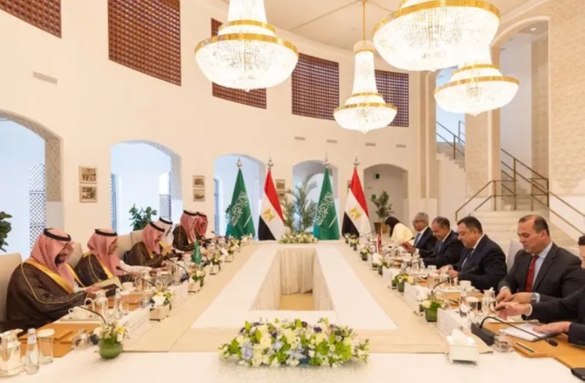 فيصل بن فرحان وعبدالعاطي يترأسان اجتماع لجنة المتابعة والتشاور المشتركة في الرياض