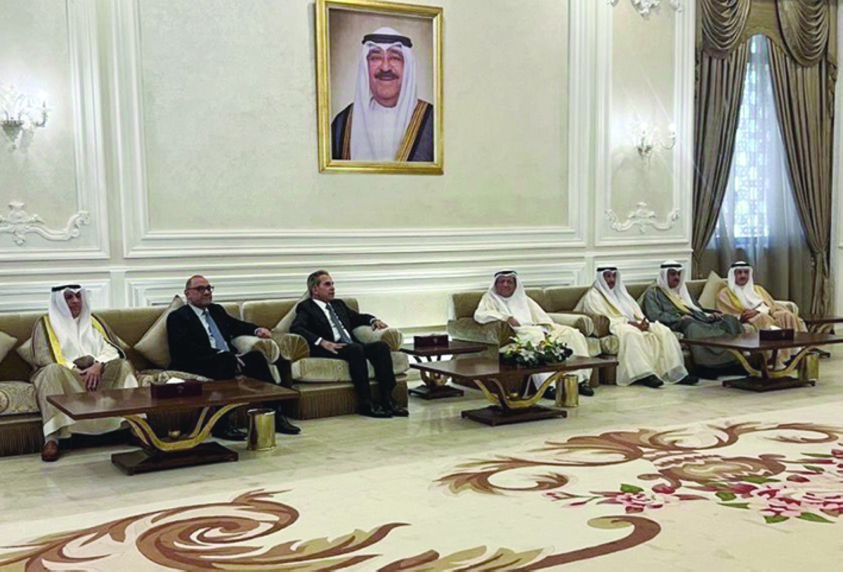 


جانب من استقبال رئيس المجلس الأعلى للقضاء لنظيره العراقي 