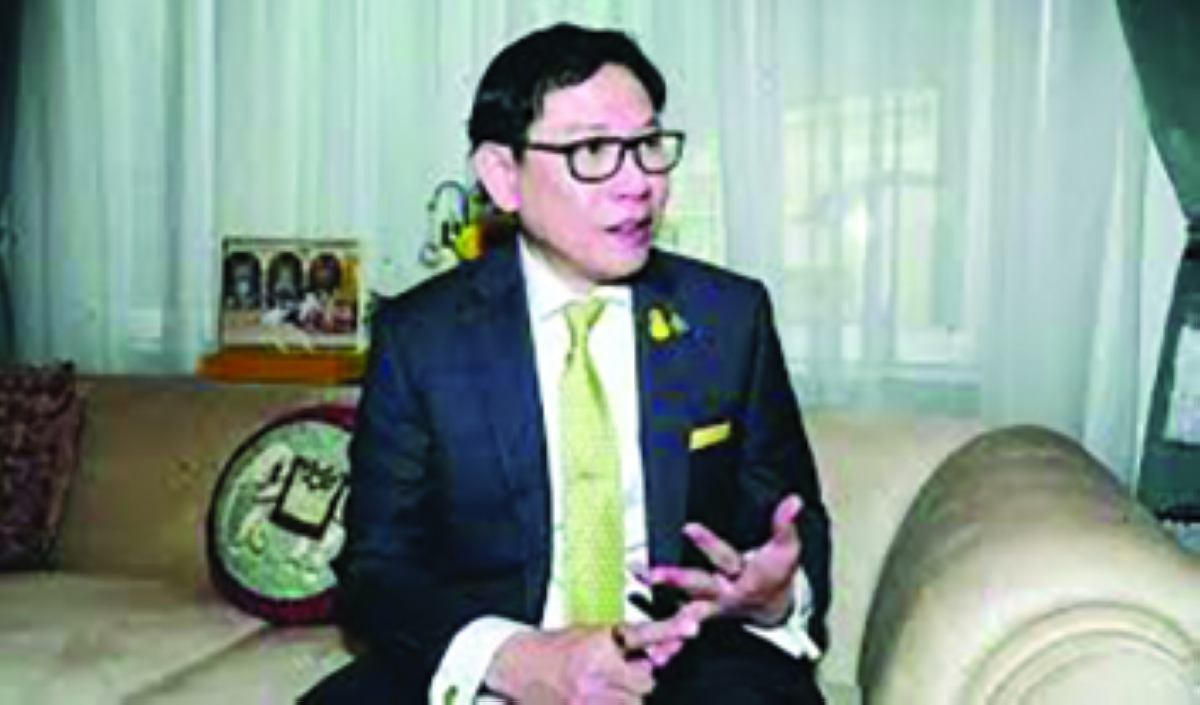 السفير إيكابول بولبيبات