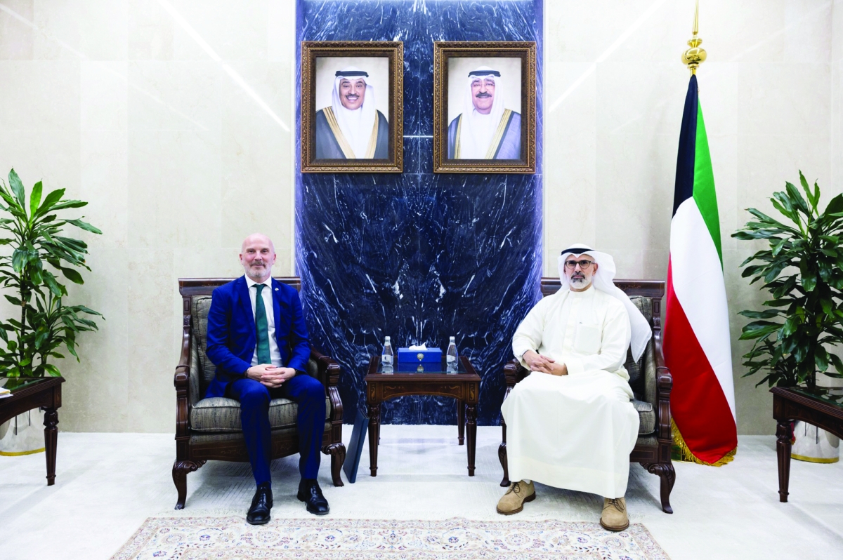 


الجابر مستقبلاً المسؤول الأيرلندي 