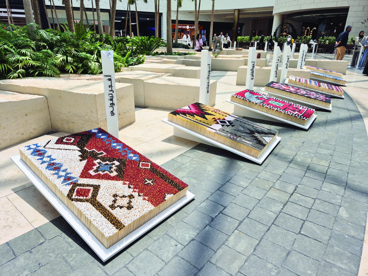 


أعمال إبداعية تبرز فن السدو العريق 