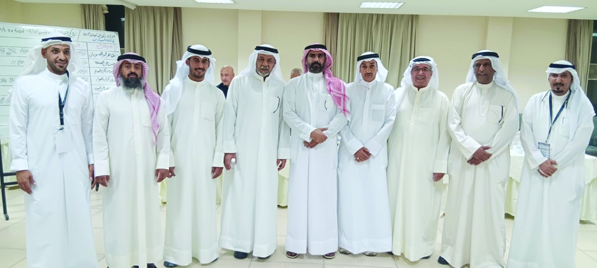 رئيس وأعضاء مجلس الإدارة الجديد لاتحاد الصيادين