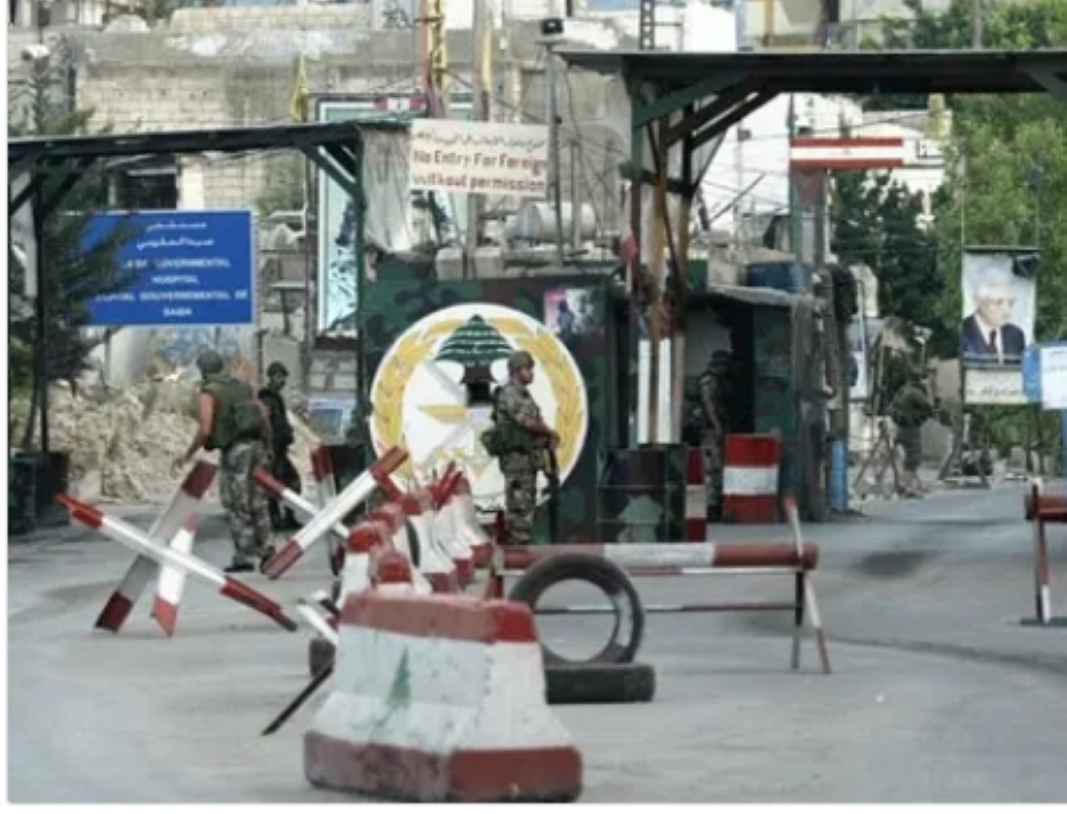 حاجز عسكري لبناني على مدخل عين الحلوة