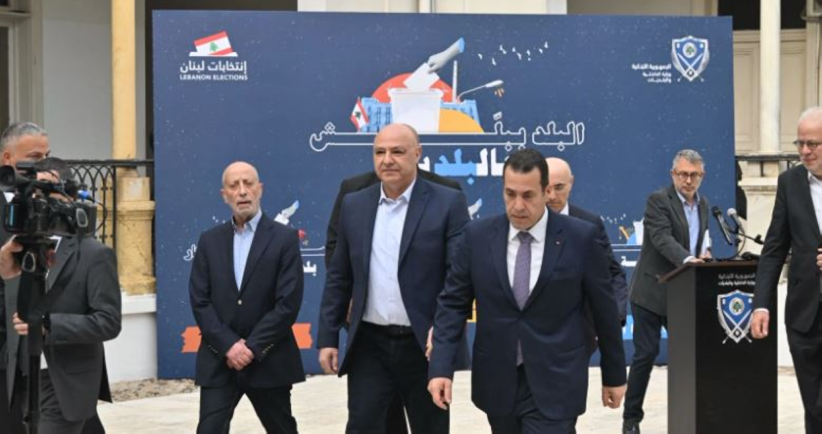 الرئيس اللبناني لدى وصوله إلى وزارة الداخلية لمتابعة انطلاق الانتخابات