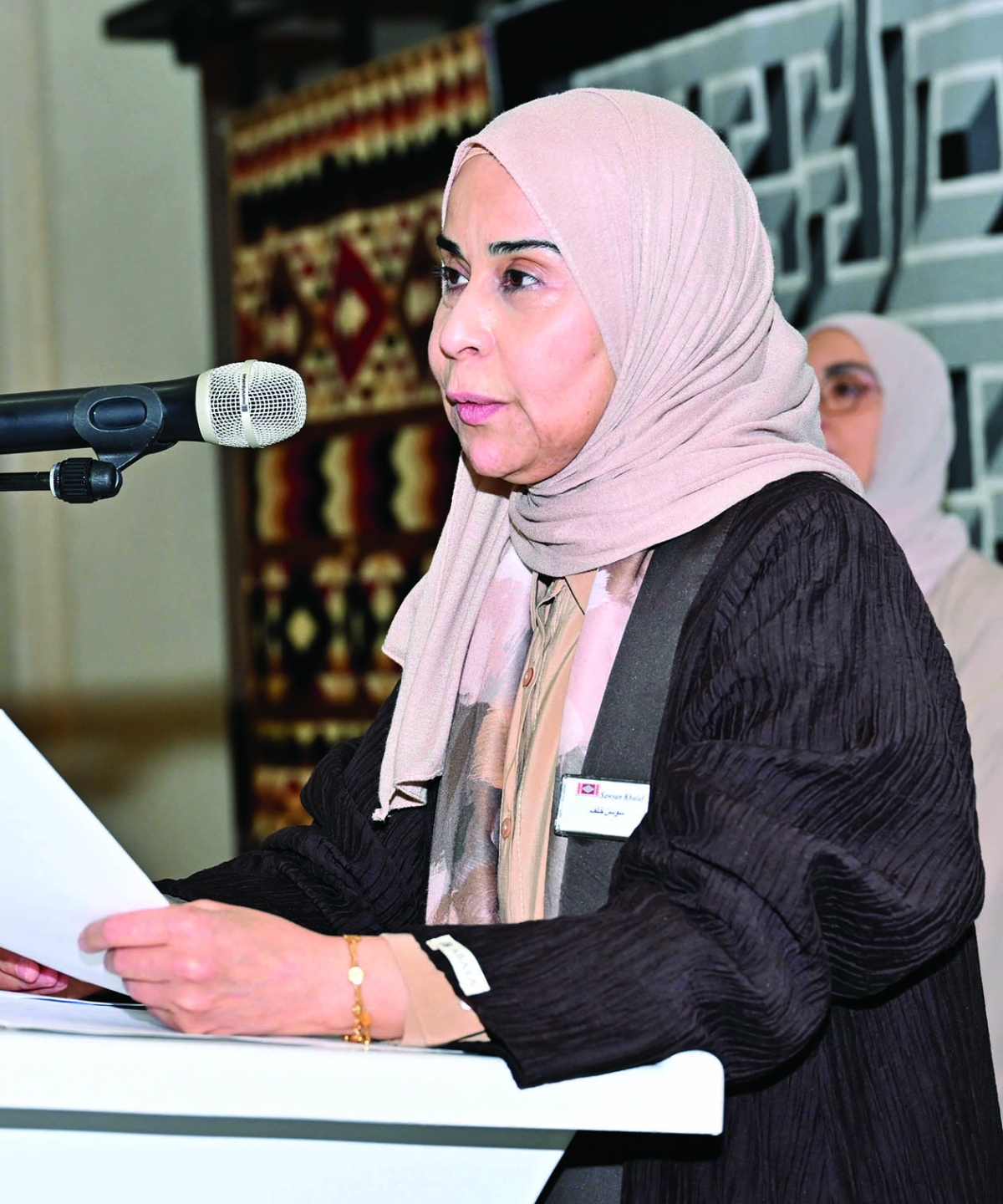 سوسن خلف متحدثة