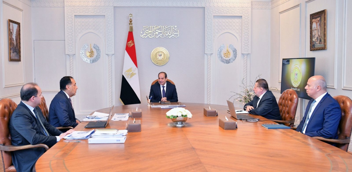 السيسي يطلع خلال اجتماع حكومي على مستجدات تنفيذ برنامج الاصلاح الاقتصادي