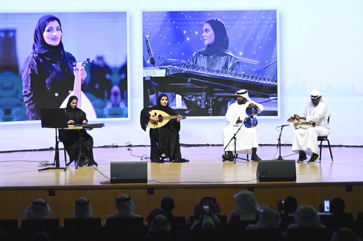 


فقرة موسيقية لأكاديمية الفجيرة للفنون الجميلة 