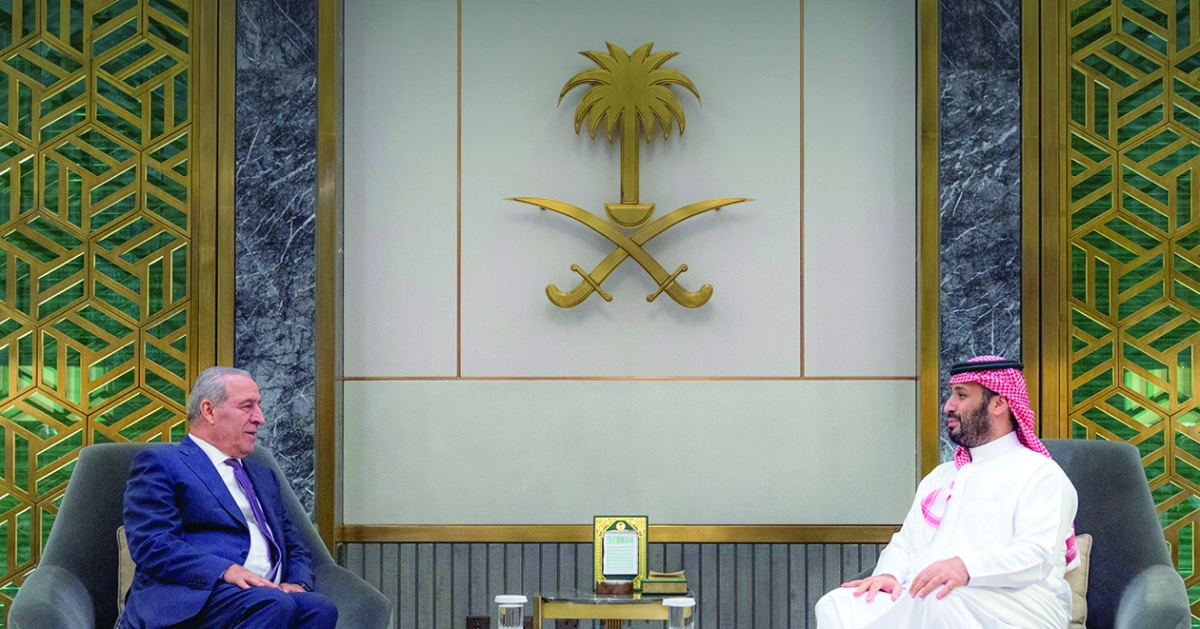


محمد بن سلمان مستقبلاً الشيخ في جدة	(واس) 