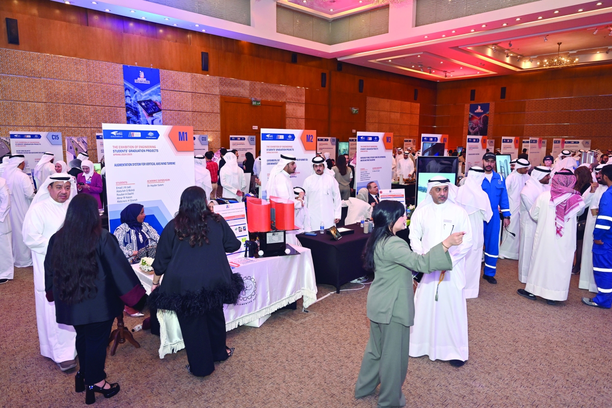 جانب من المعرض 