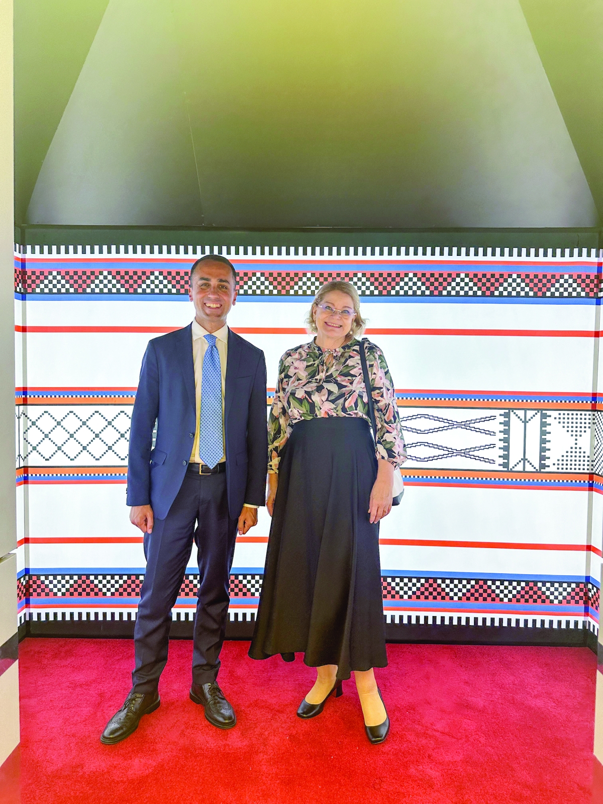 دي مايو مع سفيرة الاتحاد الأوروبي 