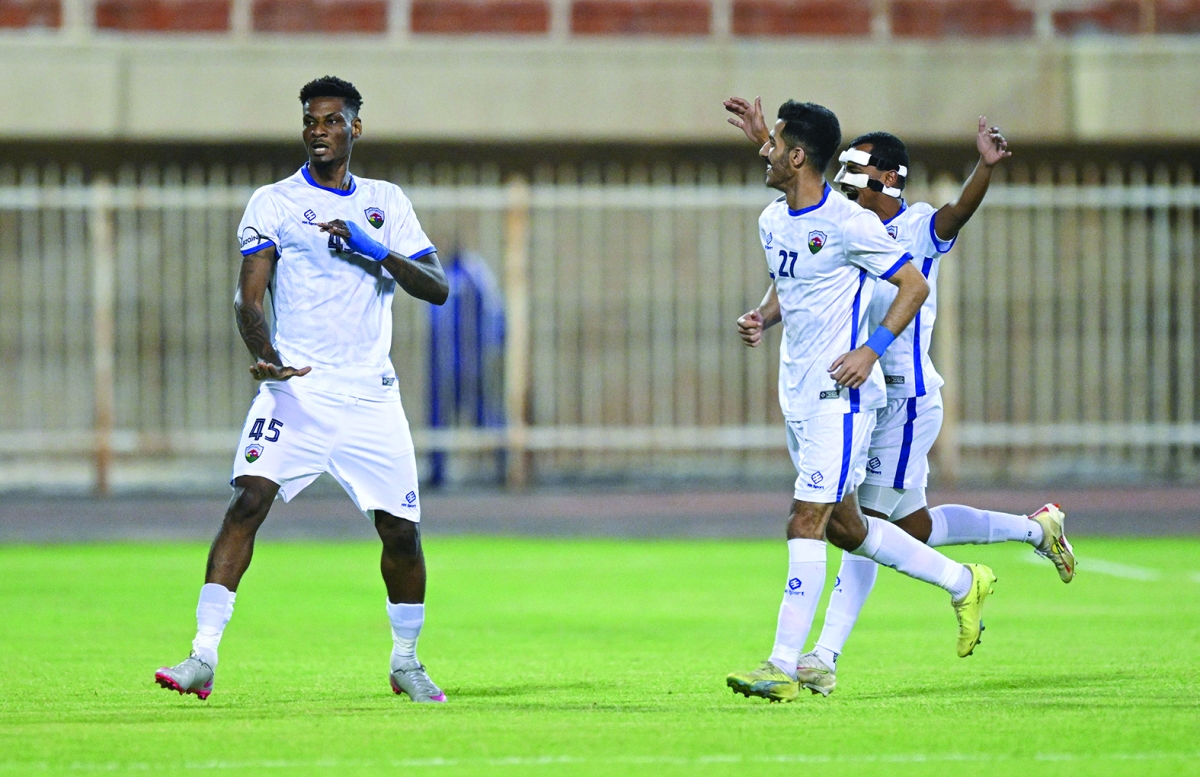 


جمعة سعيد محتفلاً بهدفه في مرمى برقان 