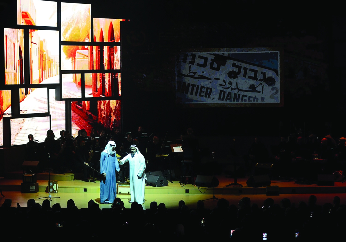 لوحة فنية من الحفل المسرحي